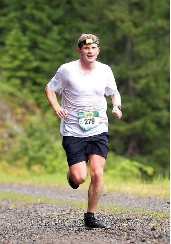 Light at the End of the Tunnel Marathon, running